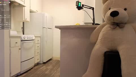 Snapshot of 007movie chatting on January 8, 2025, 1:53 am Emily online show from January 8, 2025, 1:53 am