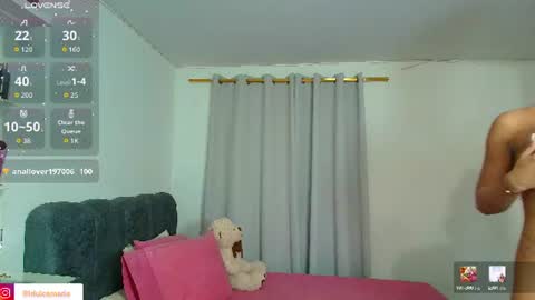 Dulce Maria online show from July 30, 2026, 2:54 am