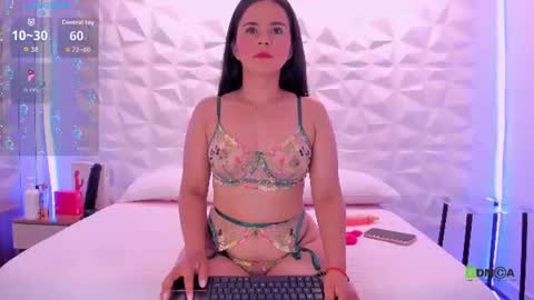 Snapshot of 01nahomi chatting on July 12, 2026, 12:40 pm Nahomi online show from July 12, 2026, 12:40 pm
