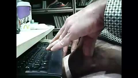 Snapshot of 01quebecboy69 chatting on December 3, 2024, 5:01 pm 01quebecboy69 online show from December 3, 2024, 5:01 pm