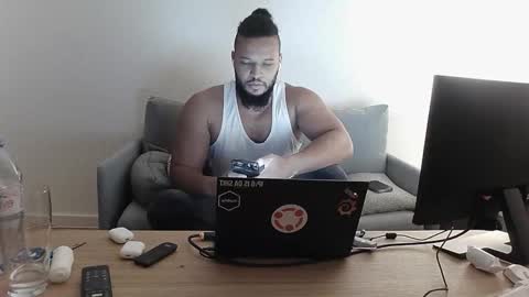 Kingsley online show from October 20, 2025, 11:16 pm