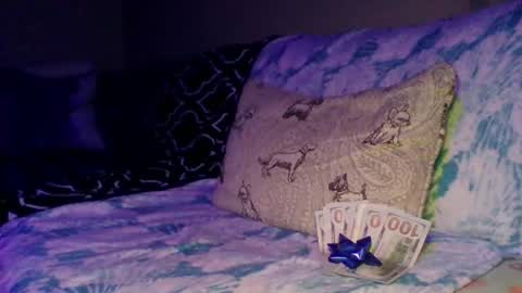 0h_henry online show from December 23, 2025, 4:54 am