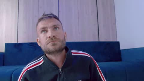 Snapshot of 10in_deluxe chatting on October 23, 2025, 7:29 am 10in_deluxe online show from October 23, 2025, 7:29 am