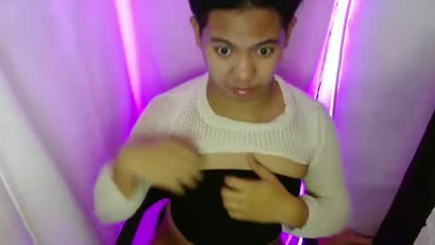 Snapshot of 11inchsinglecious chatting on December 19, 2024, 7:29 am HUGECOCK online show from December 19, 2024, 7:29 am