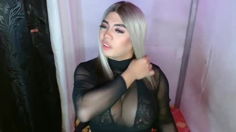 Snapshot of 11inchsinglecious chatting on February 22, 2025, 9:45 am HUGECOCK online show from February 22, 2025, 9:45 am