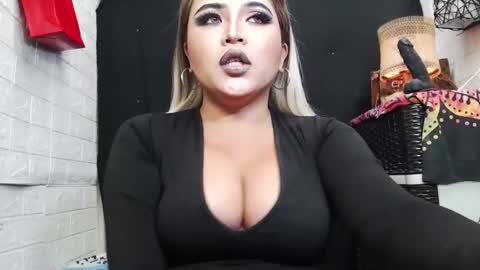 sexy kia online show from November 23, 2025, 11:26 pm