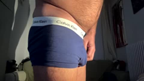 12thbadoondick online show from May 4, 2026, 8:32 am