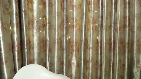 Angelfree online show from February 1, 2025, 9:51 pm