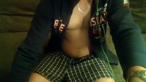 1807simple online show from May 7, 2026, 1:00 am