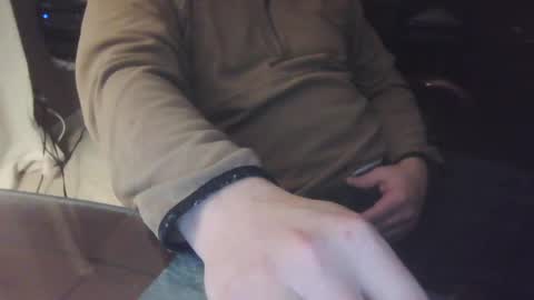 1900pley online show from February 26, 2025, 11:41 am