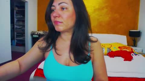 1amely online show from March 9, 2025, 3:27 pm