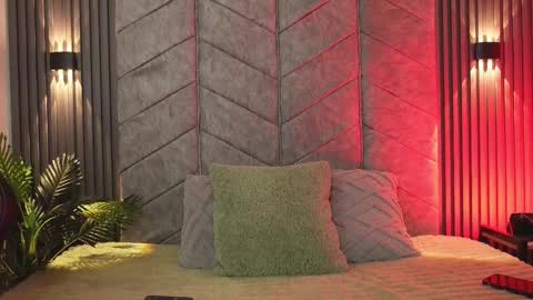 anya online show from October 11, 2025, 7:45 pm