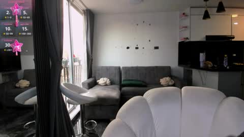 Snapshot of 1bonnie chatting on November 17, 2025, 10:04 pm Hello soy bonnie online show from November 17, 2025, 10:04 pm