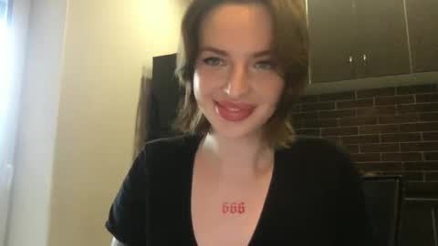 Snapshot of 1dove chatting on December 30, 2024, 11:37 am DOVE online show from December 30, 2024, 11:37 am