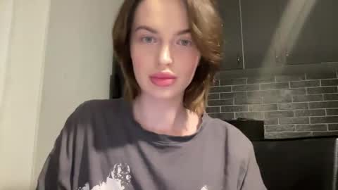 Snapshot of 1dove chatting on March 12, 2025, 4:56 pm DOVE online show from March 12, 2025, 4:56 pm