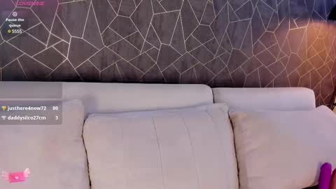 Snapshot of 1m_bella chatting on March 4, 2025, 8:24 am bella online show from March 4, 2025, 8:24 am