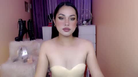Snapshot of 1miracle_tranny chatting on November 5, 2025, 12:21 am 1miracle_tranny online show from November 5, 2025, 12:21 am
