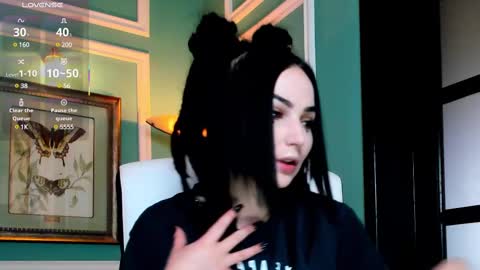 Snapshot of 1munique chatting on February 26, 2025, 12:03 pm Moona online show from February 26, 2025, 12:03 pm