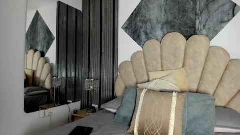 Snapshot of 1naughty_milf chatting on March 3, 2026, 12:55 pm Luisa online show from March 3, 2026, 12:55 pm