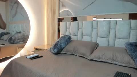 Snapshot of 1naughty_milf chatting on March 23, 2026, 12:20 pm Luisa online show from March 23, 2026, 12:20 pm