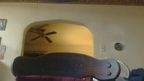 Snapshot of 1pizza_6beers___ chatting on November 6, 2025, 12:22 am Pizza online show from November 6, 2025, 12:22 am