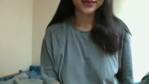 1smile4u online show from April 17, 2026, 6:49 am