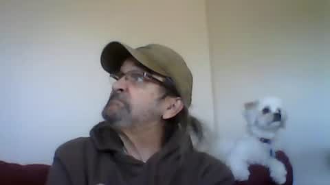 Snapshot of 1valentine chatting on January 1, 2025, 10:56 pm 1valentine online show from January 1, 2025, 10:56 pm