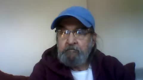 Snapshot of 1valentine chatting on December 17, 2025, 4:57 pm 1valentine online show from December 17, 2025, 4:57 pm