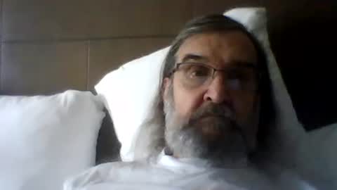 Snapshot of 1valentine chatting on April 3, 2026, 10:19 pm 1valentine online show from April 3, 2026, 10:19 pm