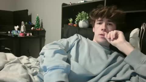 2004twink online show from April 17, 2026, 4:26 am