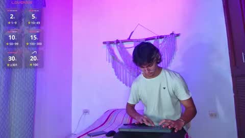 Snapshot of 2006_tgn chatting on September 22, 2025, 11:56 am 2006_tgn online show from September 22, 2025, 11:56 am