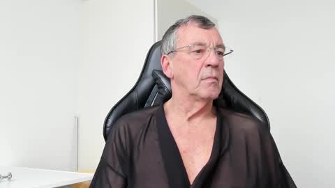 Snapshot of 200gentleman chatting on February 22, 2025, 12:40 pm Henk online show from February 22, 2025, 12:40 pm