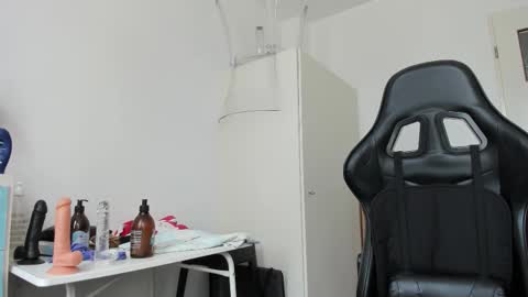 Snapshot of 200gentleman chatting on September 14, 2025, 12:37 pm Henk online show from September 14, 2025, 12:37 pm