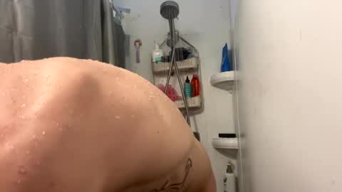 Snapshot of 21yearsy0ung9icheshung chatting on March 6, 2025, 12:10 am AlecurClit online show from March 6, 2025, 12:10 am