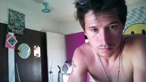 Snapshot of 21yearsy0ung9icheshung chatting on September 28, 2025, 10:59 pm AlecurClit online show from September 28, 2025, 10:59 pm