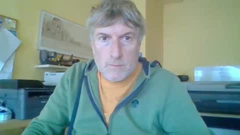 Snapshot of 22esserre chatting on September 23, 2025, 2:53 pm 22esserre online show from September 23, 2025, 2:53 pm