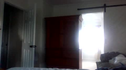 Snapshot of 242doggy242 chatting on September 24, 2025, 12:30 pm 420 Bbc online show from September 24, 2025, 12:30 pm