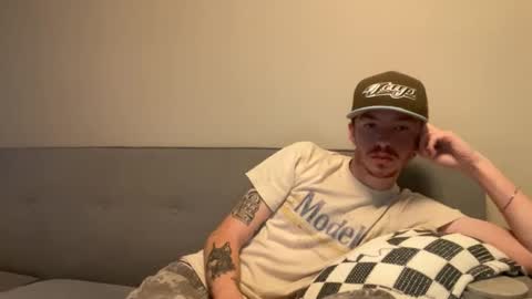 Snapshot of 26sneakers chatting on November 2, 2025, 12:02 am 26sneakers online show from November 2, 2025, 12:02 am