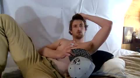 Snapshot of 27tnguy chatting on February 13, 2026, 11:45 pm 27tnguy online show from February 13, 2026, 11:45 pm