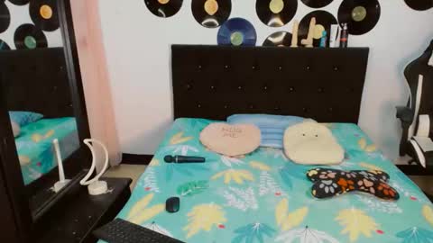 samantha sharon online show from March 12, 2026, 8:53 am