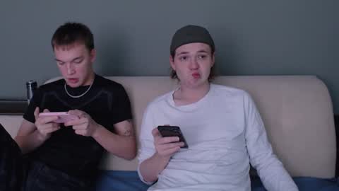 Snapshot of 2nc_ chatting on October 5, 2025, 7:50 am Eleot online show from October 5, 2025, 7:50 am