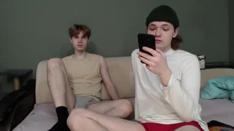 Snapshot of 2nc_ chatting on November 22, 2025, 8:24 am Eleot online show from November 22, 2025, 8:24 am