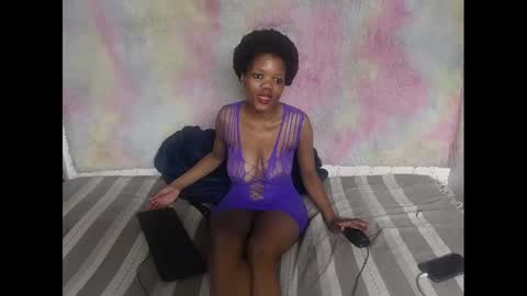 2prettycute online show from January 29, 2025, 10:01 pm