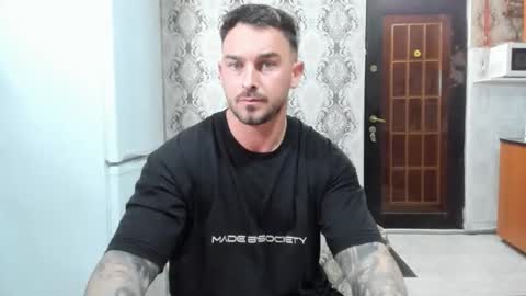 2sexymuscles online show from May 10, 2026, 8:14 pm