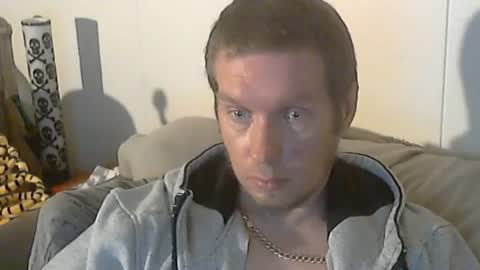 2small4you83 online show from December 28, 2024, 1:18 am