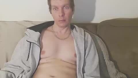 Snapshot of 2small4you83 chatting on February 11, 2025, 10:04 am 2small4you83 online show from February 11, 2025, 10:04 am