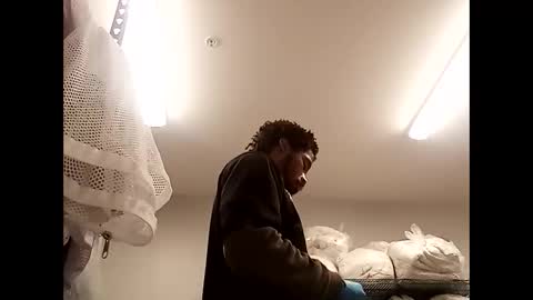 Str8 Edge online show from November 3, 2025, 12:39 pm