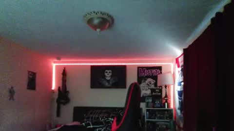 3ndlessmike online show from November 5, 2025, 1:55 pm