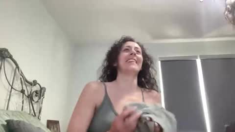 KC420Couple online show from June 4, 2026, 5:08 pm