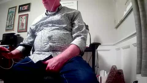 4uguys online show from June 9, 2026, 4:02 am